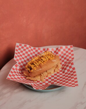 Café da manhã diário mediante uma taxa