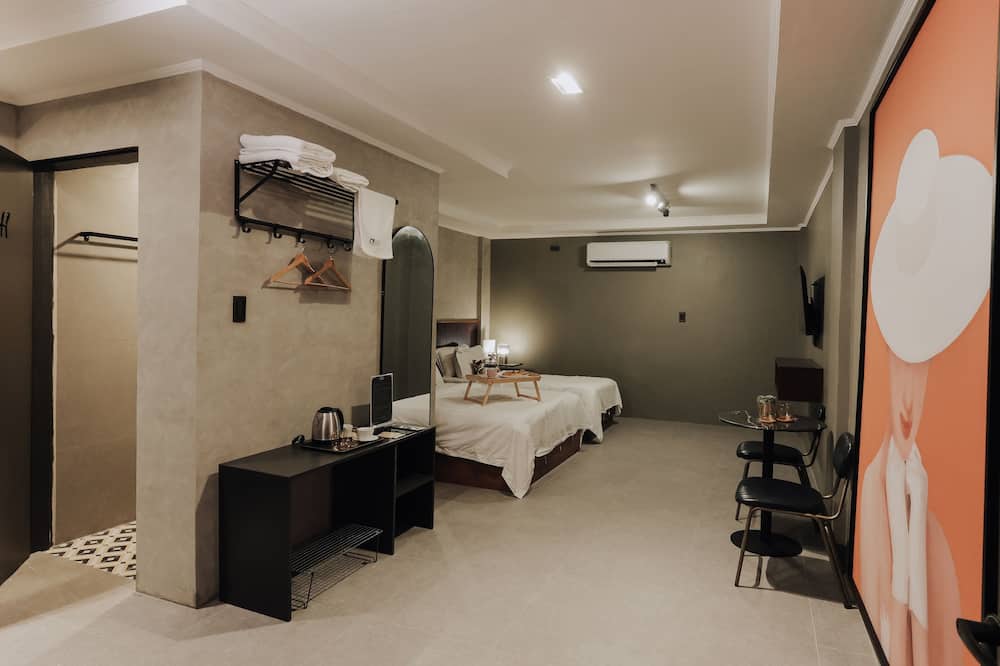 GREY HOTEL AND MOTEL