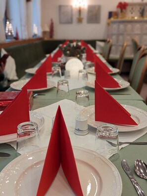 Room, 1 Bedroom | Dining - Room in Guest Room - City Hotel - Double Room 117 (Rastatt)