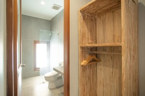 Standard-Villa | Badezimmer