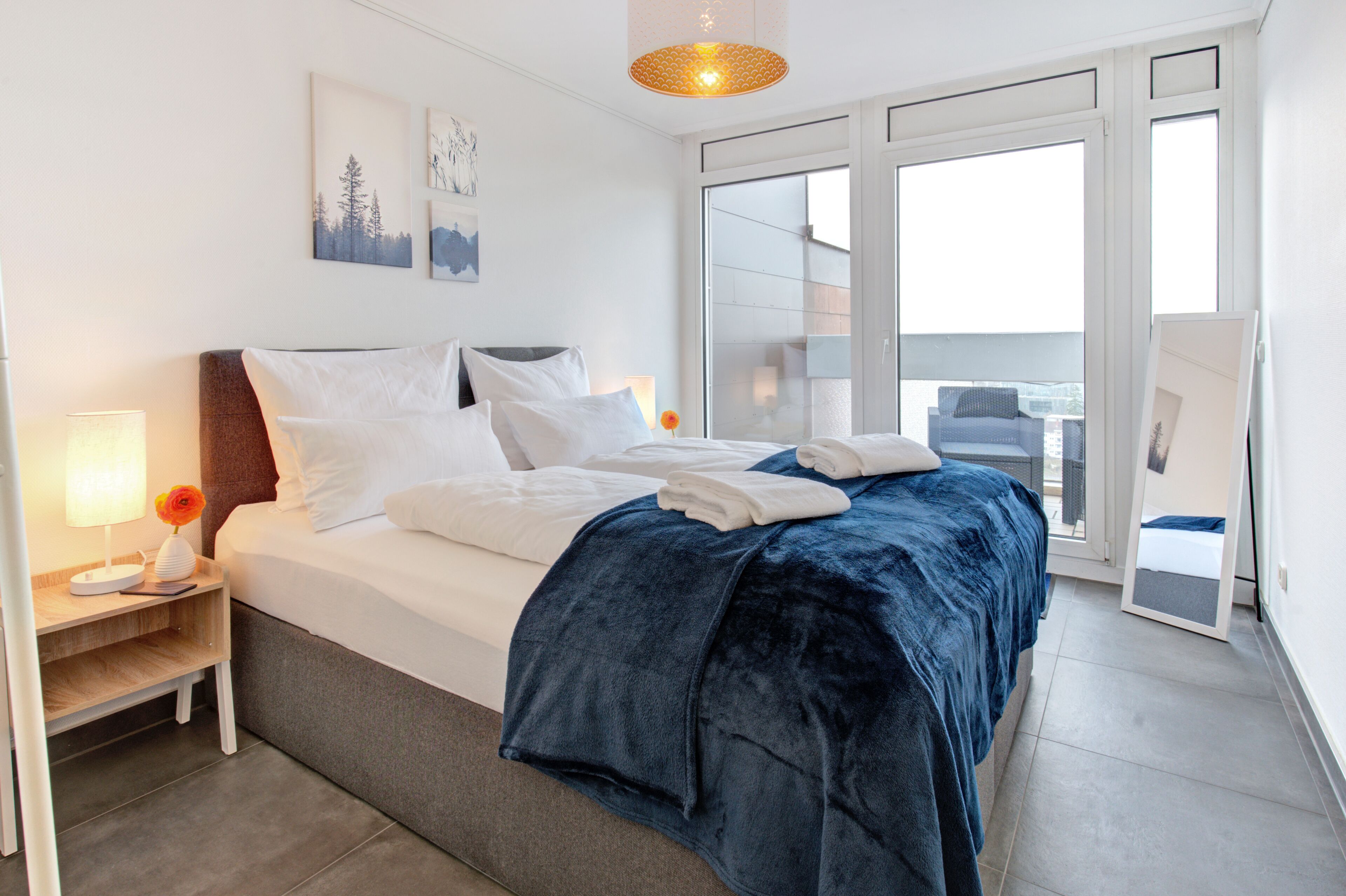 3 Schlafzimmer, Schreibtisch, Bügeleisen/Bügelbrett, Reisekinderbett