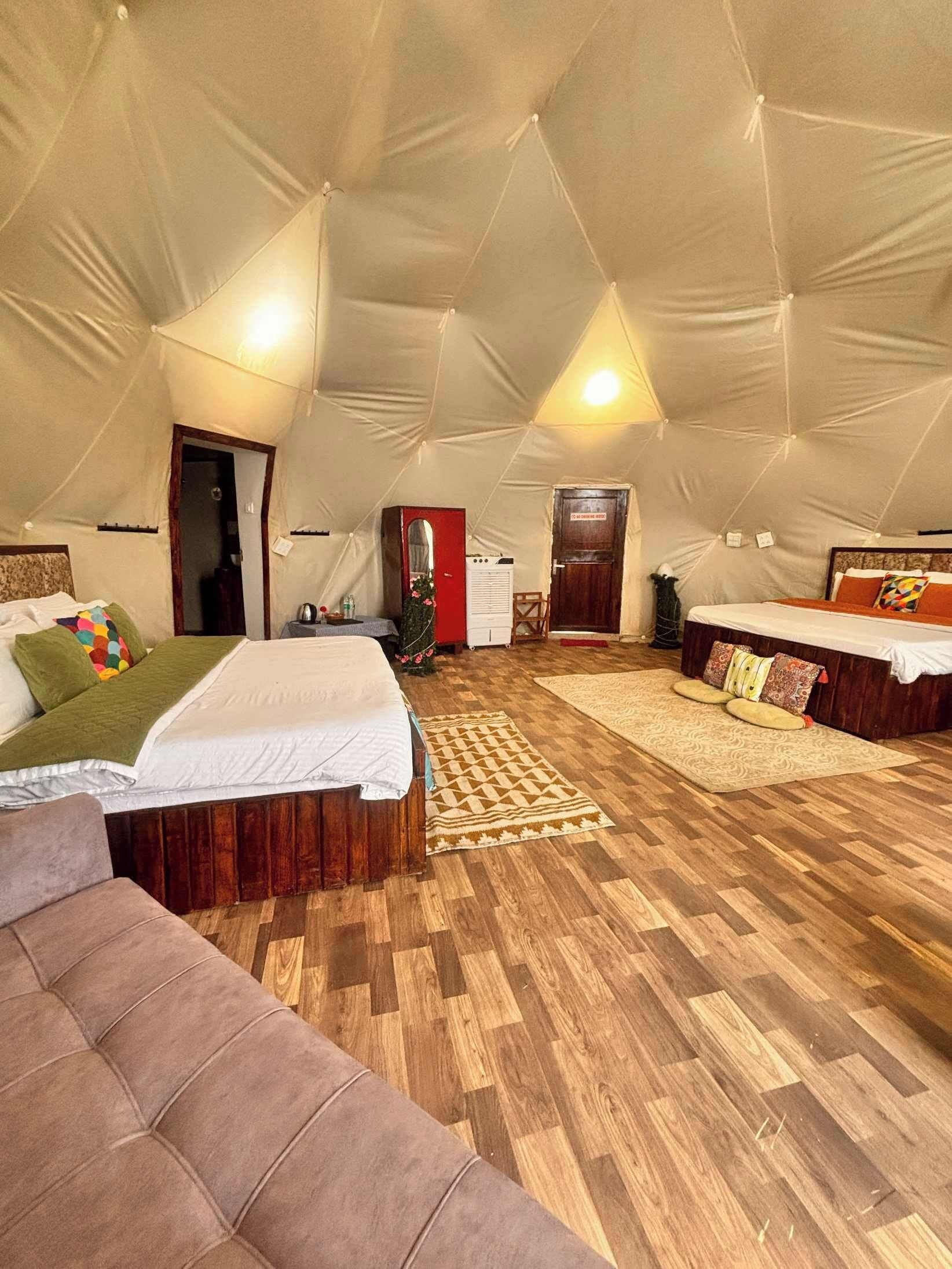 Family Double Room | Desk, free WiFi