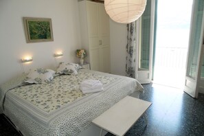 3 bedrooms, free WiFi - Holiday Home in Menaggio with Lake Como Views (Menaggio)