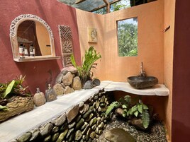 Free toiletries, slippers