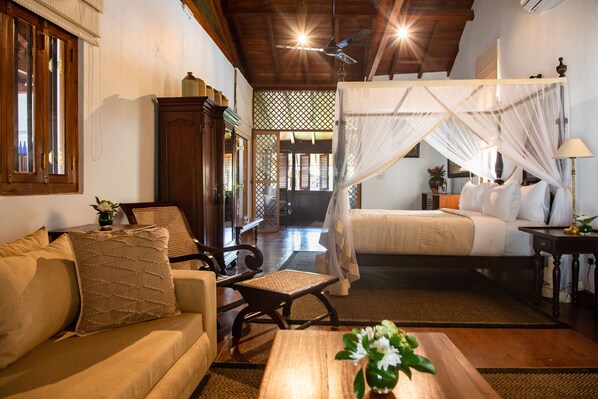 Premium Family Suite with Sitting Area - Evening Tea & Extended Check-in & Check-out | Minibar, in-room safe, desk, laptop workspace - Nyne Hotels Landesi - Galle Fort (Galle)