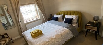 Lovely large 2 Bedroom apartment in the city of Hereford