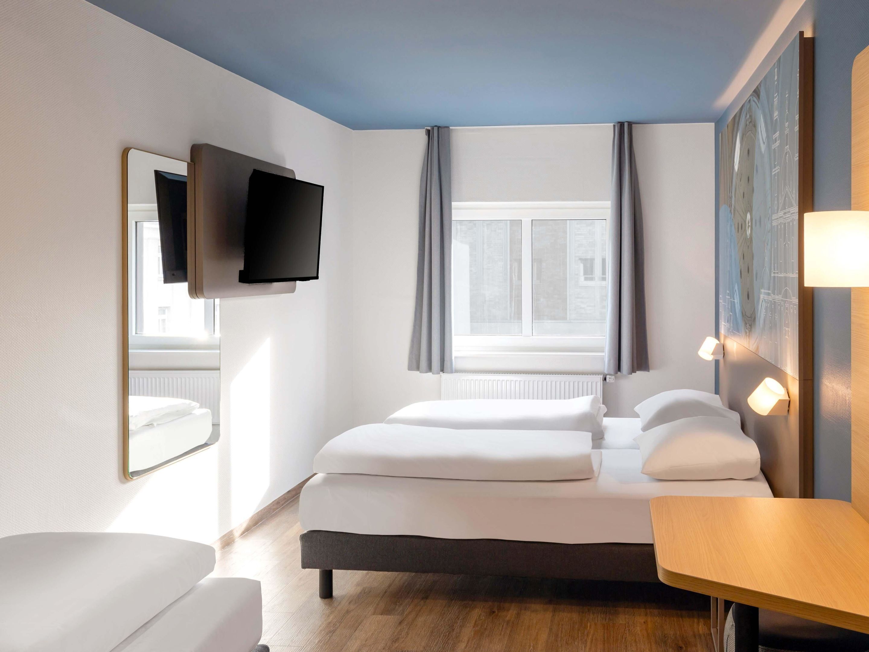 Triple Room | Blackout drapes, soundproofing, WiFi (free)