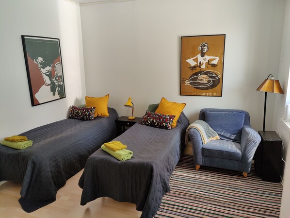 1 chambre, fer et planche à repasser, accès au Wi-Fi (inclus)