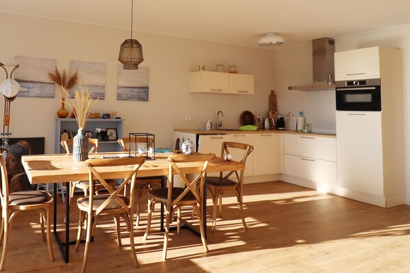 Dining - Apartment in Heeg with Heegermeer Views (Heeg)