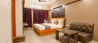 FabHotel Neena Palace