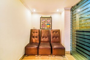 Área de estar no saguão