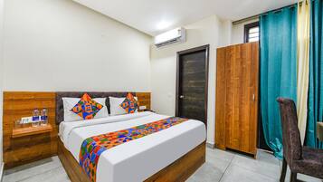 Deluxe Room | Egyptian cotton sheets, premium bedding, in-room safe, free WiFi
