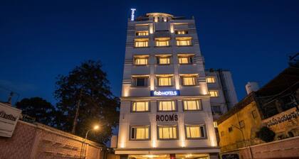 Fabhotel Golden Way
