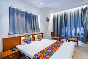 1 bedroom, Egyptian cotton sheets, premium bedding, in-room safe