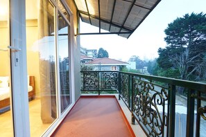 Balcony - Fabhotel Hn Pear View Stays (Kodaikanal)