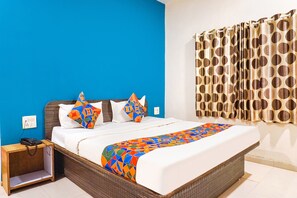 Deluxe Room - Fabhotel Twilight House (Mahabaleshwar)