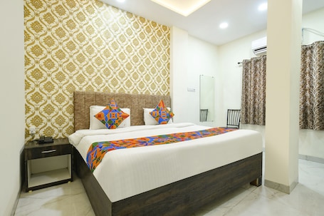 Sábanas de algodón egipcio y ropa de cama de alta calidad . FabHotel Devs Inn