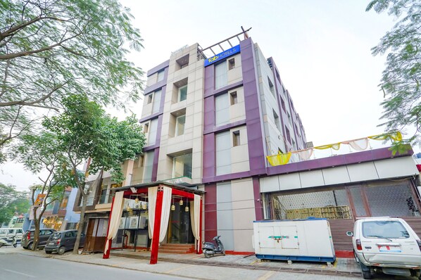 Exterior - Fabhotel Uday Villa (Kanpur)