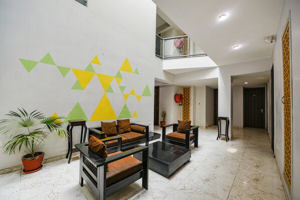 Lobby sitting area - Fabhotel Gazelle Inn I (Gurugram)