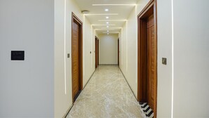 Unclassified image, 5 of 30, button - Fabhotel White Elephant (Greater Noida)