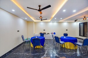 Restaurant - Fabhotel White Elephant (Greater Noida)