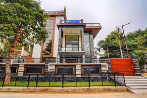 Exterior - Fabhotel White Elephant (Greater Noida)