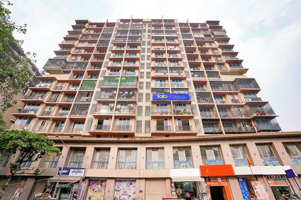 Fabhotel Freedom International - Mumbai
