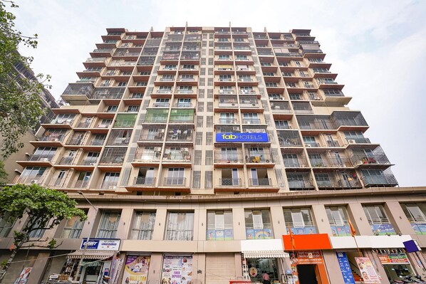 Exterior - Fabhotel Freedom International (Mumbai)