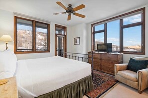 3 bedrooms, iron/ironing board, travel cot, WiFi - Highlands Lodge 303 - 3 Bedroom Residence (Beaver Creek)