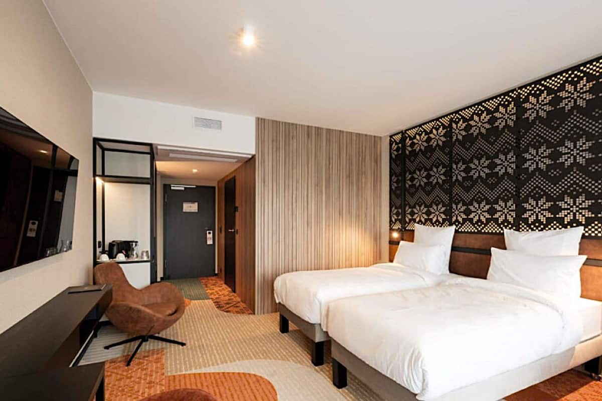 Privilege - Rum - 2 enkelsängar - utsikt mot bergen | Värdeförvaringsskåp på rummet och gratis wi-fi