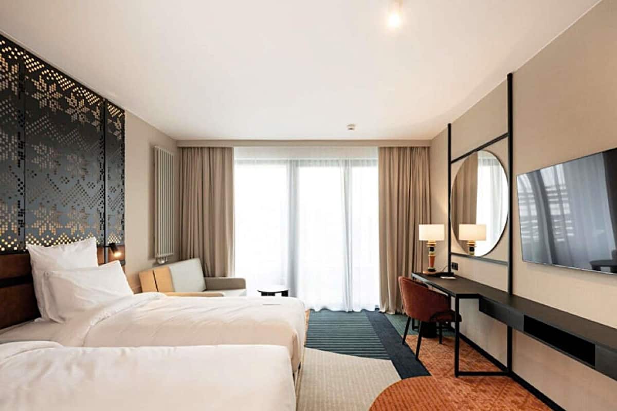 Privilege, Room, 2 Single Beds, Mountain View