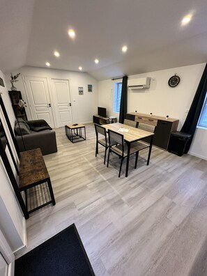 Interior - Chez Fanf et Nanie (Isigny-sur-Mer)