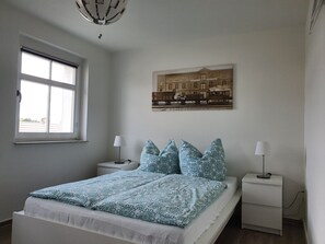 3 chambres, fer et planche à repasser, lit parapluie, Wi-Fi gratuit