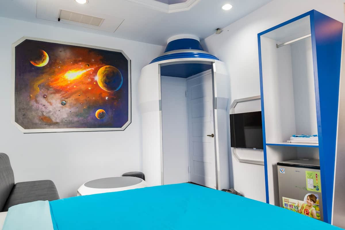 Superior Dört Kişilik Oda | 1 yatak odası, ses yalıtımı, ücretsiz kablosuz İnternet