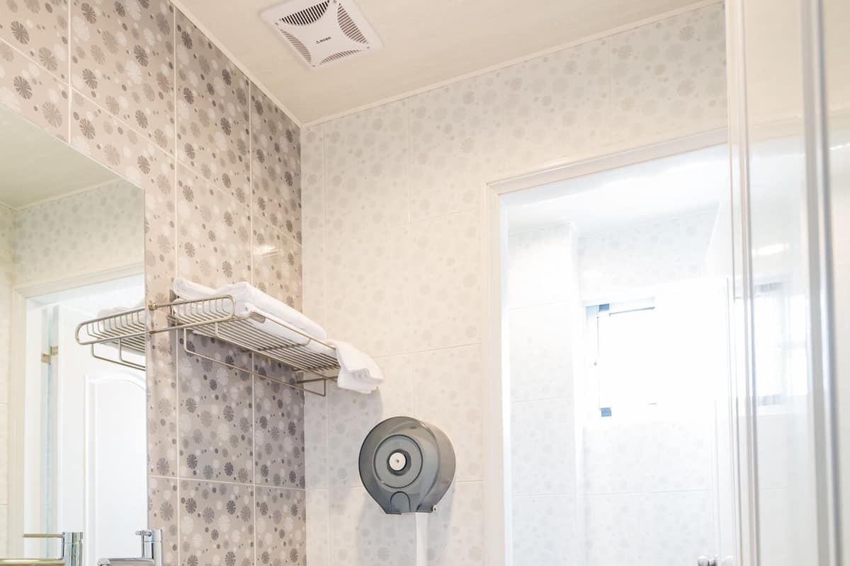 Elite İki Ayrı Yataklı Oda | Banyo | Ücretsiz banyo/kozmetik ürünleri, saç kurutma makinesi, terlik