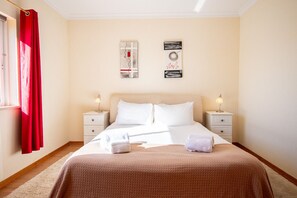 2 Schlafzimmer, Zimmersafe, Bügeleisen/Bügelbrett, kostenloses WLAN