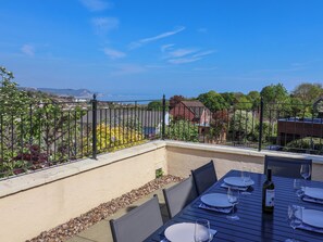 Outdoor dining - Lyme Bay View (Lyme Regis)
