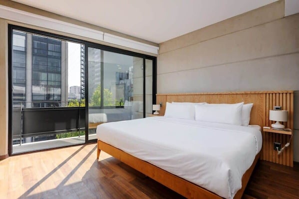 2 chambres, bureau, Wi-Fi, literie fournie