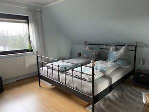 2 bedrooms, free WiFi, bed sheets