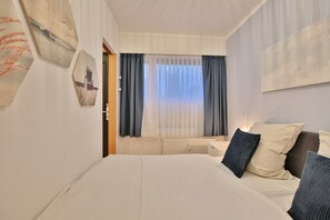 2 Schlafzimmer, Bügeleisen/Bügelbrett, kostenloses WLAN