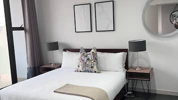 2 bedrooms, iron/ironing board, WiFi, bed sheets