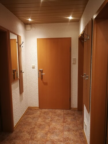 Ferienwohnung/monteurwohnung für 1-5 Personen mit Balkon