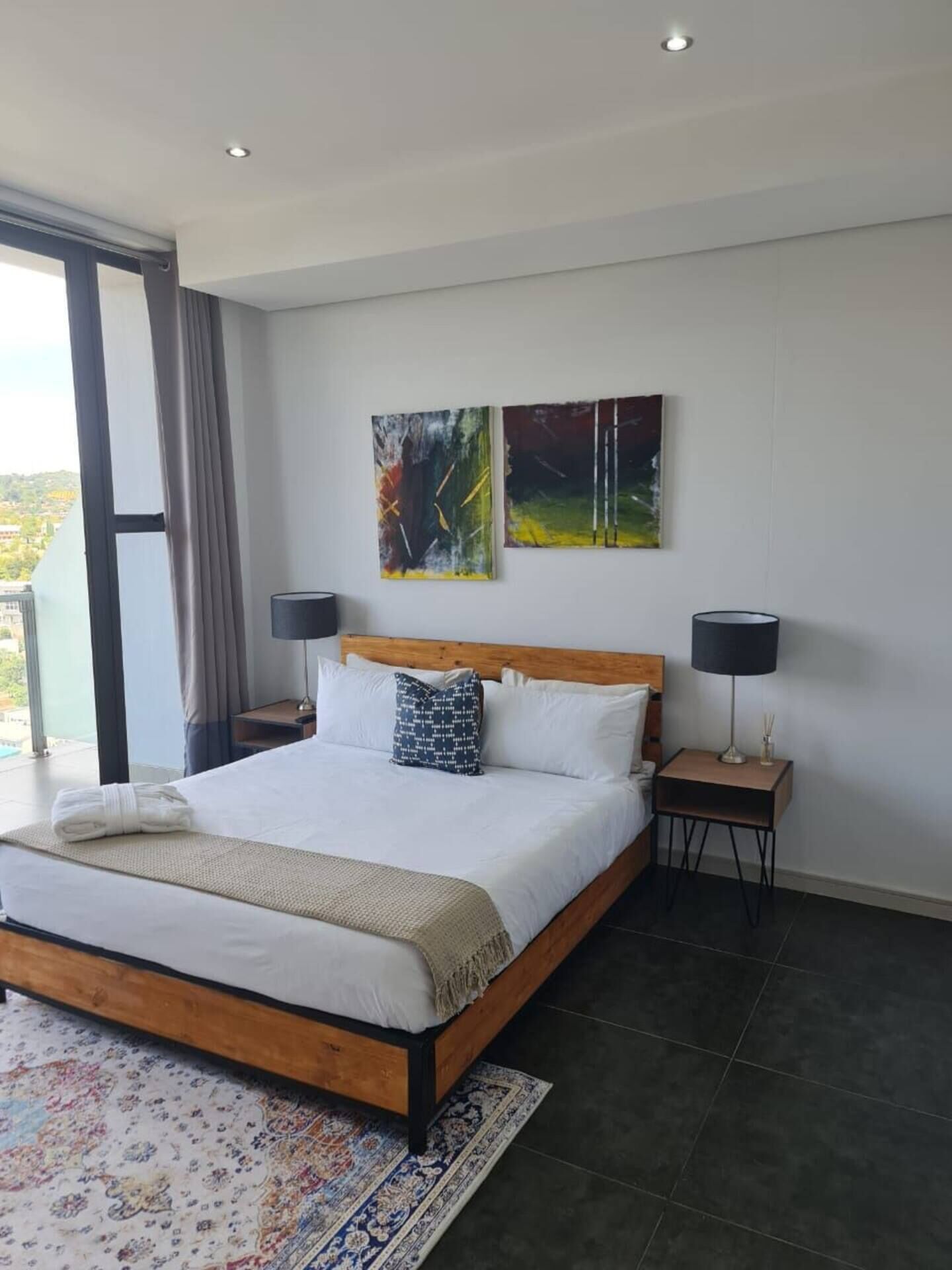 2 chambres, fer et planche à repasser, Wi-Fi, draps fournis