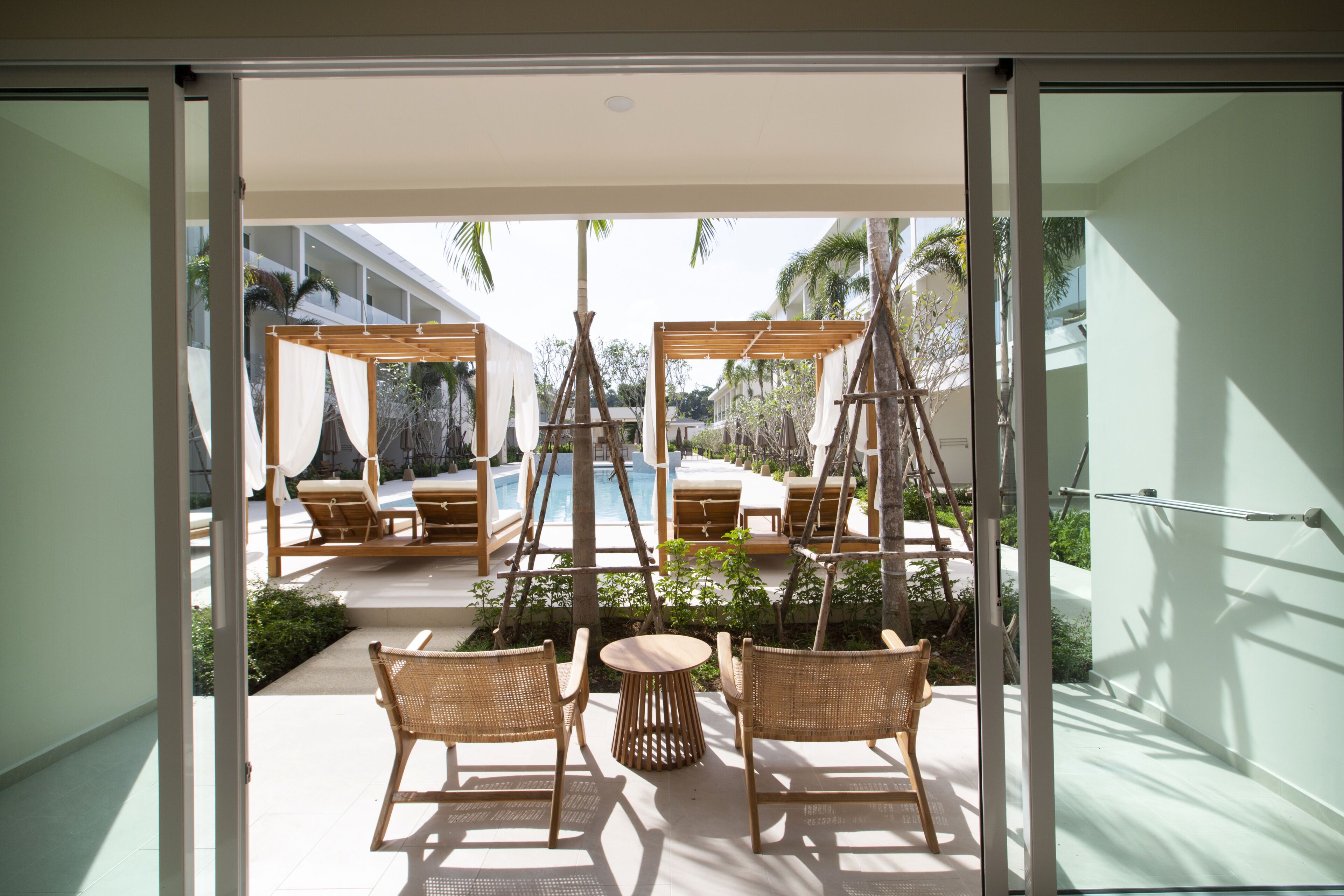 Deluxe-Zimmer, Poolseite | Blick vom Balkon