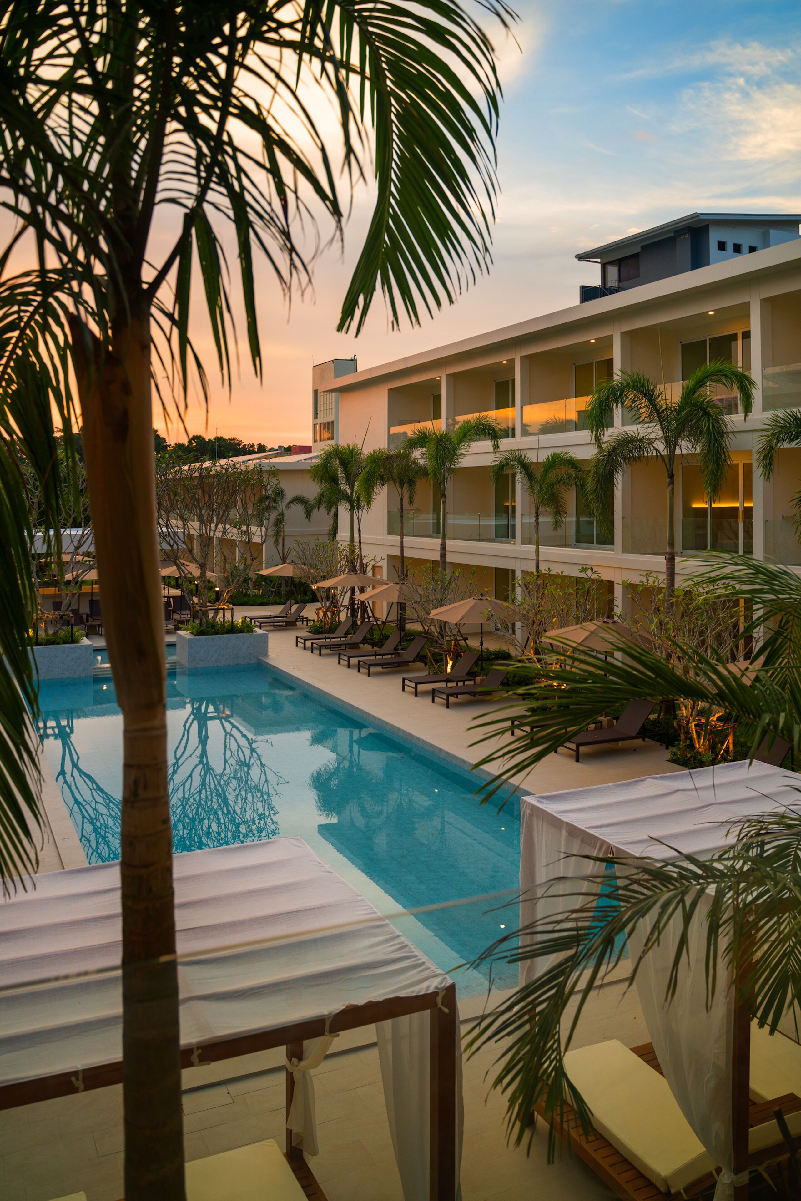 حمّام سباحة خارجي