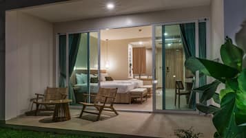 Chambre Deluxe, en bord de piscine | Balcon