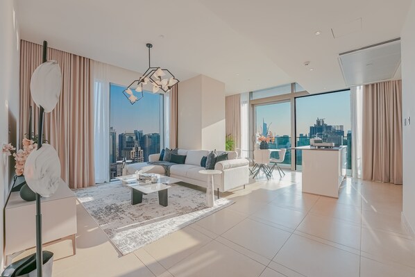 Exclusive Apartment, 2 Bedrooms, Balcony, Marina View | Living area | 65-inch Smart TV with cable channels, Netflix, pay films - Luxe Living - Spacious 2BR - Marina Gate (Dubai)