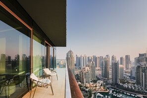 City view from property - Luxe Living - Spacious 2BR - Marina Gate (Dubai)