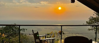 The Observatory Lodge at Kichwamba escarpment overlooking Queen Elizabeth NP.