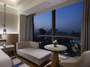 Superior Room, 1 King Bed, Garden View | In-room safe, blackout curtains, iron/ironing board, rollaway beds - Novotel Shanghai Jingan (Shanghai)